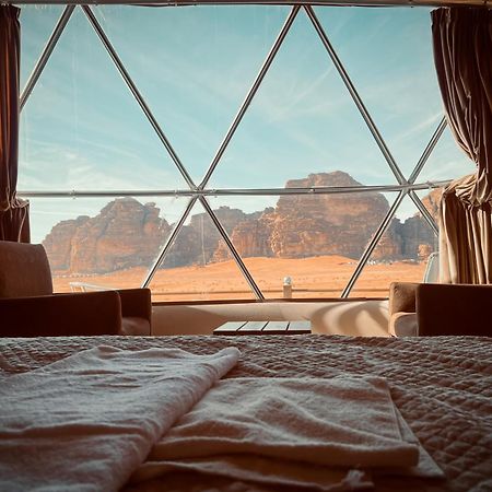 Rum Royal Flower Luxury Camp ワディ ・ラム エクステリア 写真